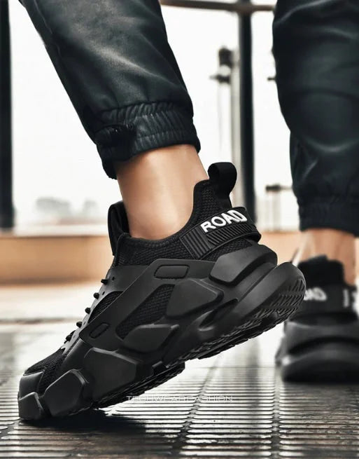 Techwear men’s futuristic shoes